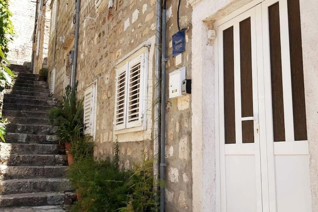House Marija In Old Town Apartment Дубровник Екстериор снимка